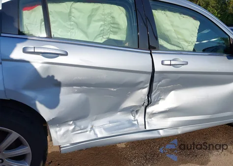 2013 Chrysler 200 Touring from USA, damaged, VIN 1C3CCBBB2DN768428